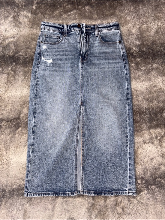 Windsor Dresses & Skirts - Windsor Light Blue Distressed Denim Midi Skirt 💎 NWOT